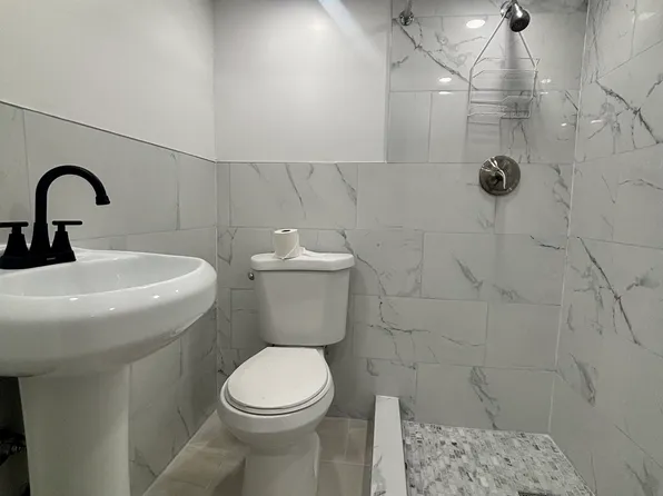 (undisclosed Address), Bronx, NY 10466