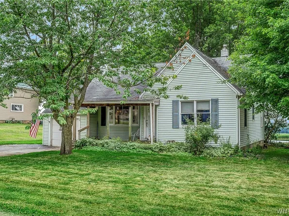 8786 E Eden Rd, Eden, NY 14057