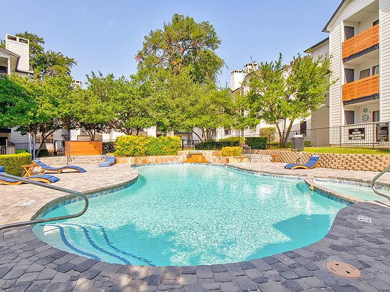 Villas on Rosemeade West — Photo 2