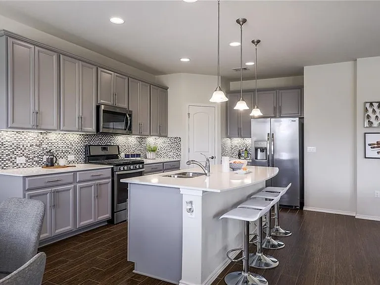 14004 Osmarea Dr — Photo 6