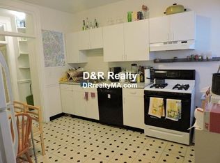31 Chatham St #2, Cambridge, MA 02139