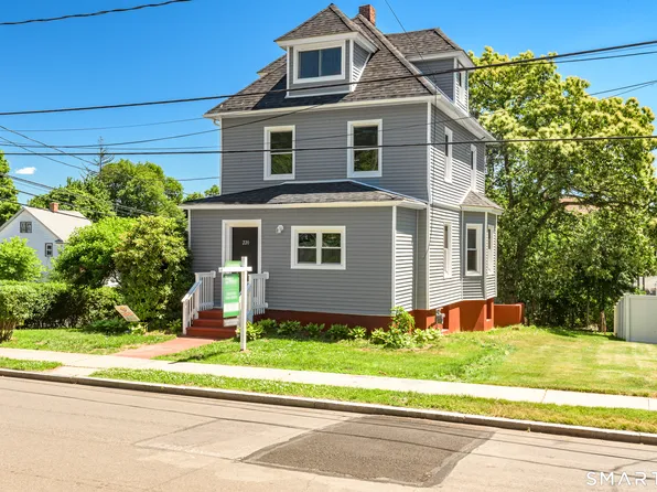 220 Newbury Street, Hartford, CT 06114