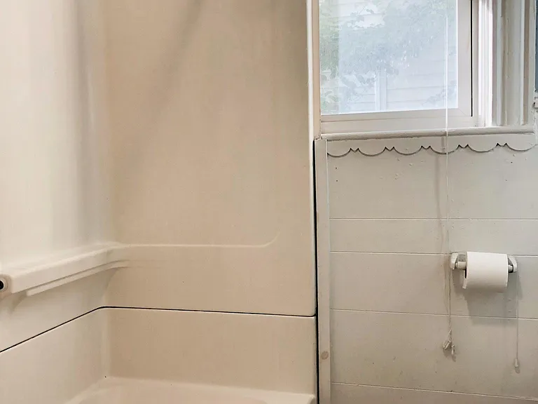27 Violet St #1 — Photo 29