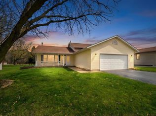 (Undisclosed Address), Poplar Grove, IL 61065