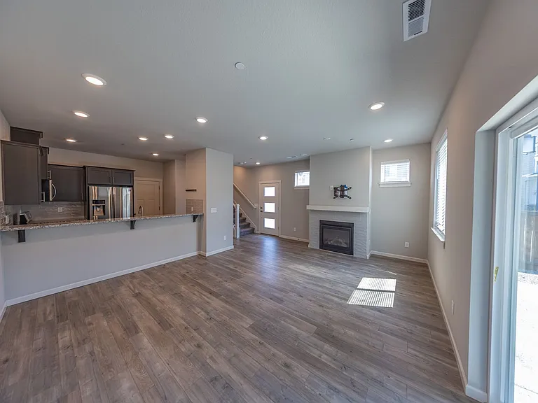 4255 S Waters Edge Way — Photo 3