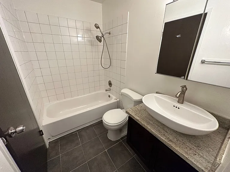 3 Admiral Dr #268 — Photo 12