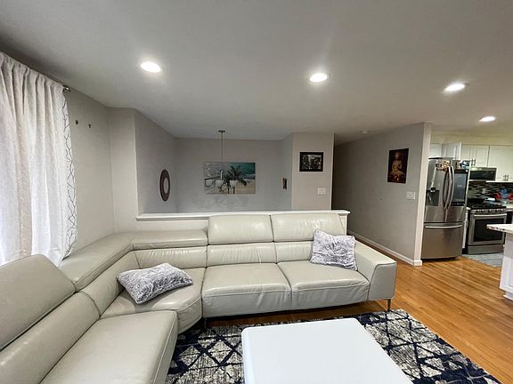 2nd image of 11145 156th Pl NE