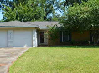 4070 Diane Dr, Beaumont, TX 77706
