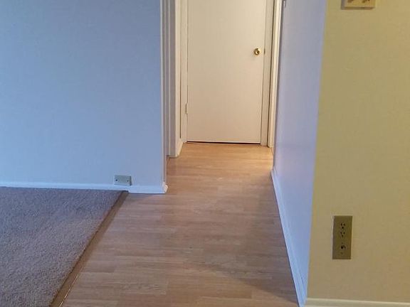 4th image of 2621 W 61st Pl