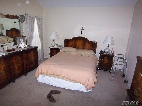 2nd image of 19 Ethan Cir