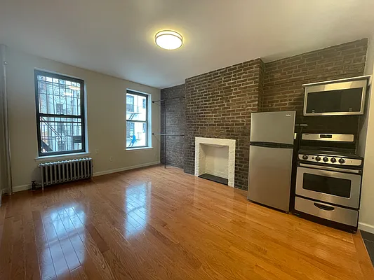 Rented by Oxford Property Group | media 29
