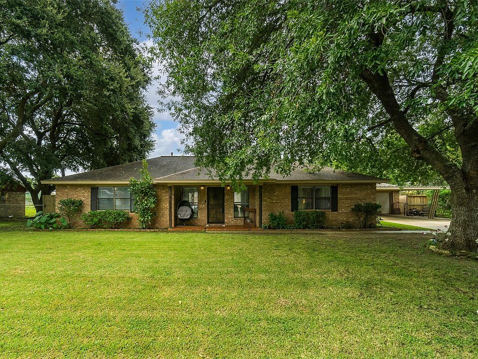 1st image of 8113 Dellanera Dr