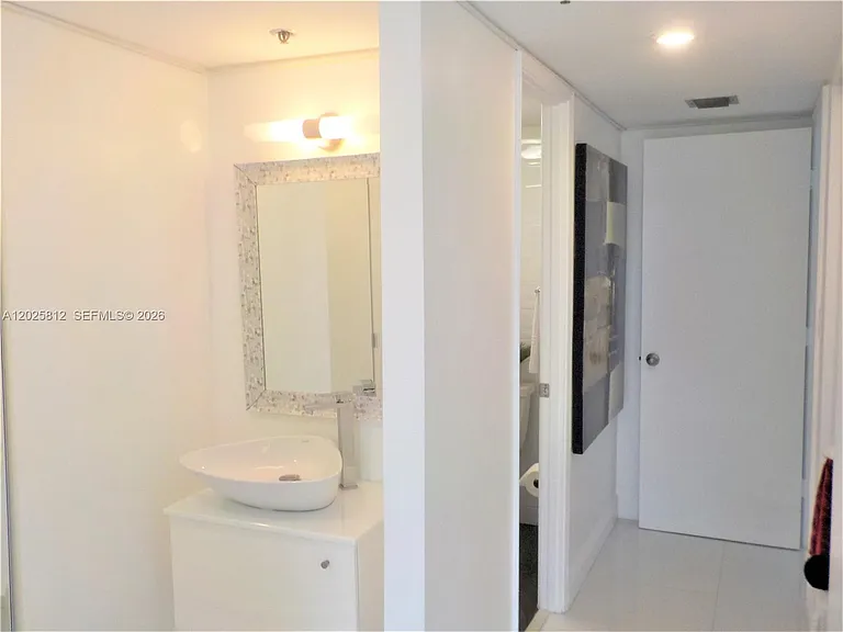 20225 NE 34th Ct #618 — Photo 10