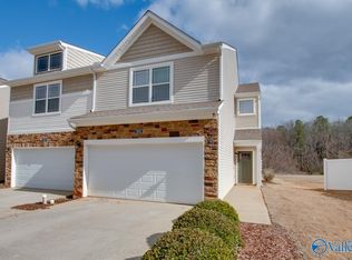 202 Falling Water Ln SW, Madison, AL 35756