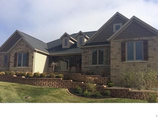 1304 Homestead Heights Dr, Chesterfield, MO 63005
