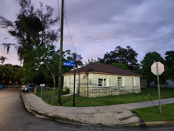 2nd image of 6225 SW 59th Pl