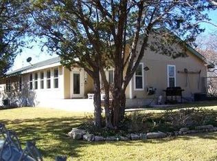 354 Naumans Gap, Johnson City, TX 78636