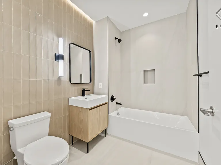 354 E 28th St #1B — Photo 23