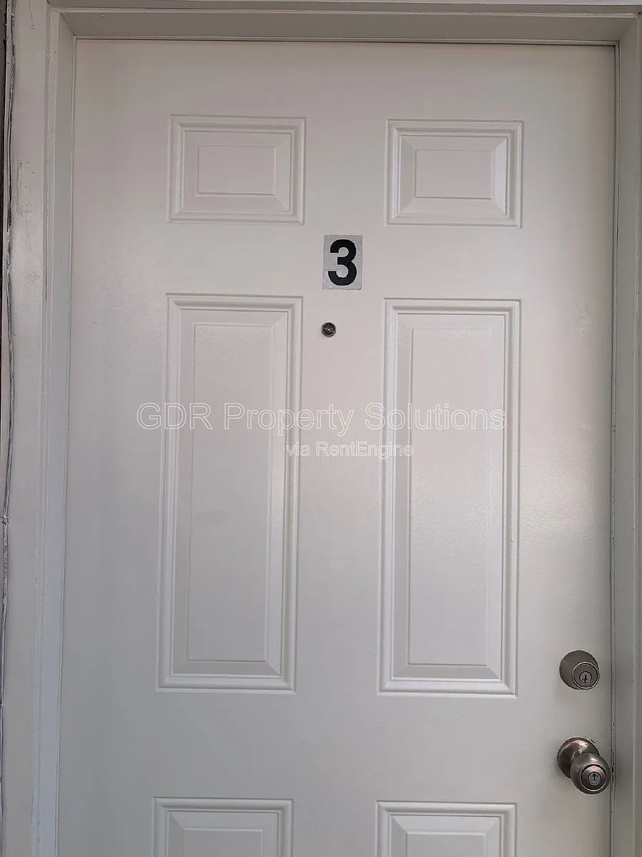 Building Photo - 408 Princeton Dr SE #3