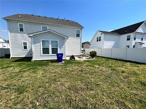 2nd image of 105 Jaclyn Dr