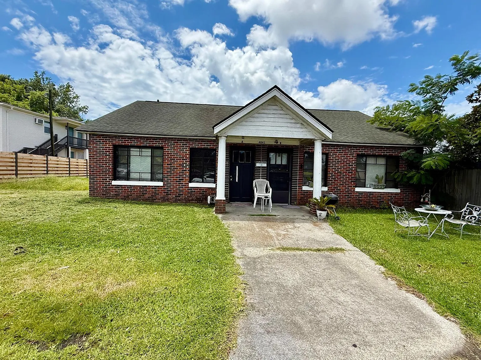 4047 Bamberg Ave — Photo 1