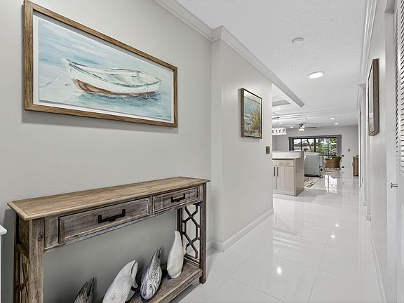 2nd image of 8450 Casa Del Lago #J