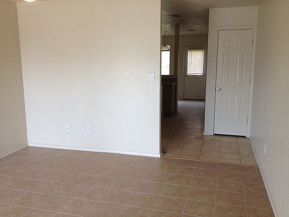 4th image of 3405 Barcelona Dr APT B