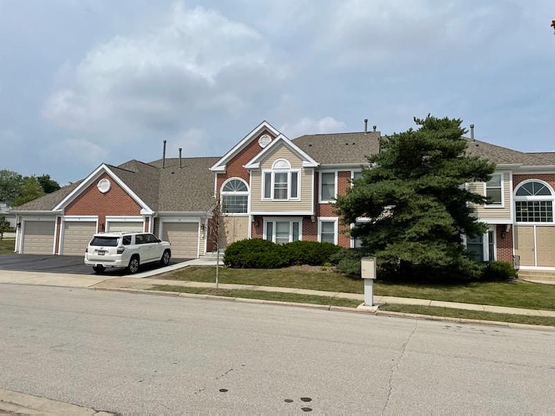 2nd image of 1801 Fox Run Dr #A1