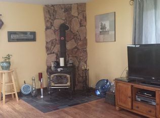 1315 Elmhurst Dr, Howell, MI 48843