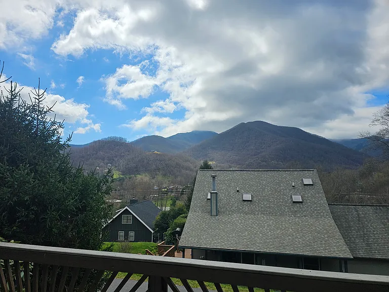 168 Valley Creek Dr — Photo 11