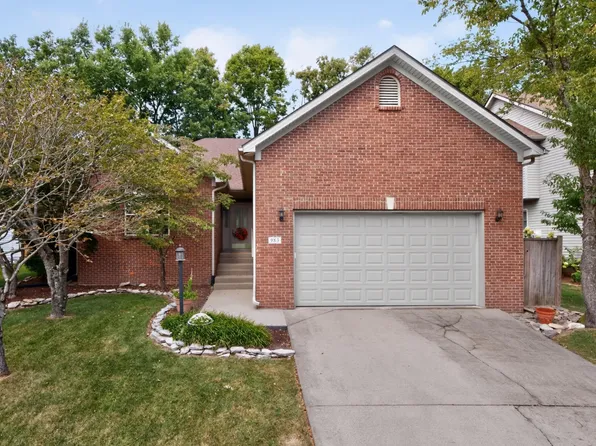 983 Forest Lake Dr, Lexington, KY 40515