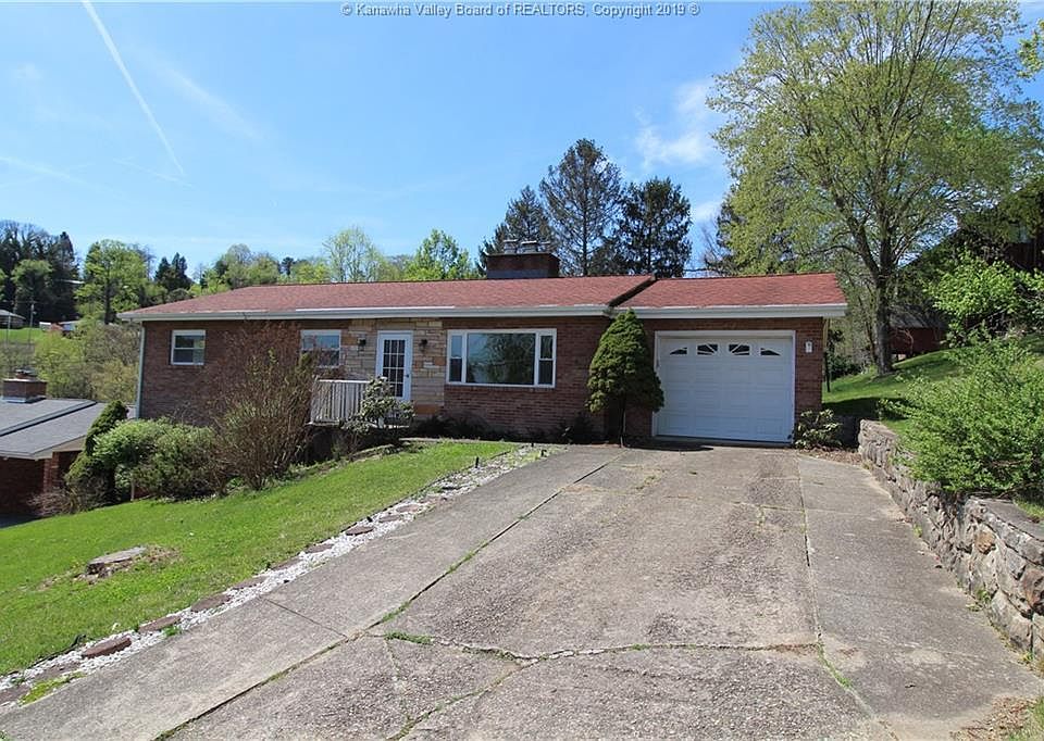 1st image of 2523 Larwood Dr