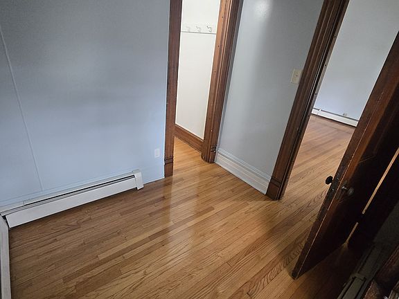 3rd image of 12815 Elm St Floor 2