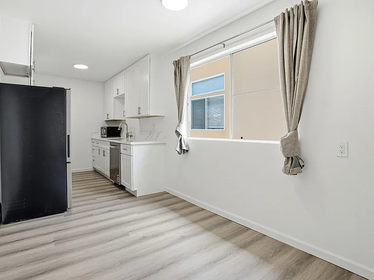 3636 Keystone Ave — Photo 1