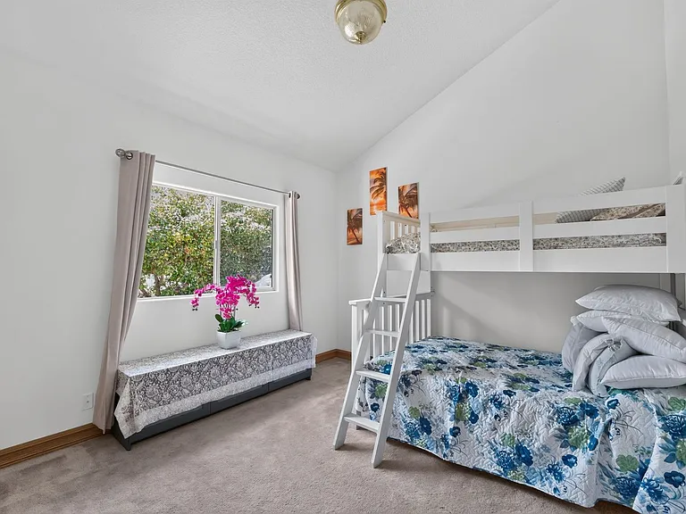 482 W Palm Dr — Photo 22