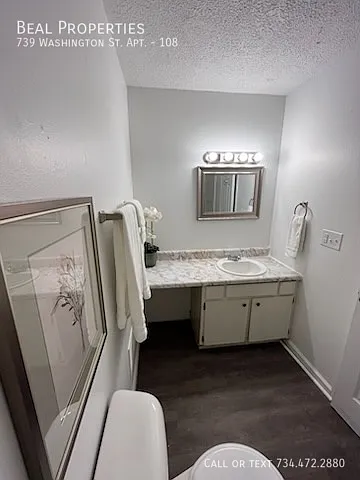 739 Washington St #108 — Photo 8