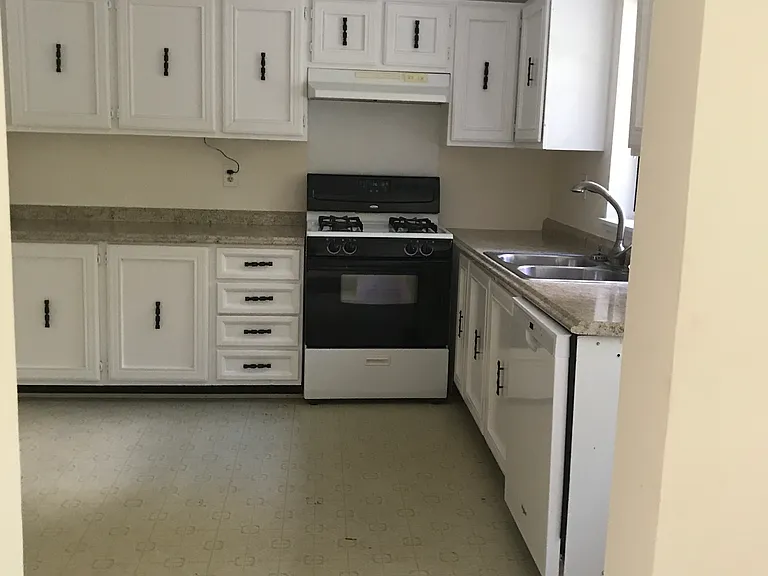 8 Cardinal Dr — Photo 13