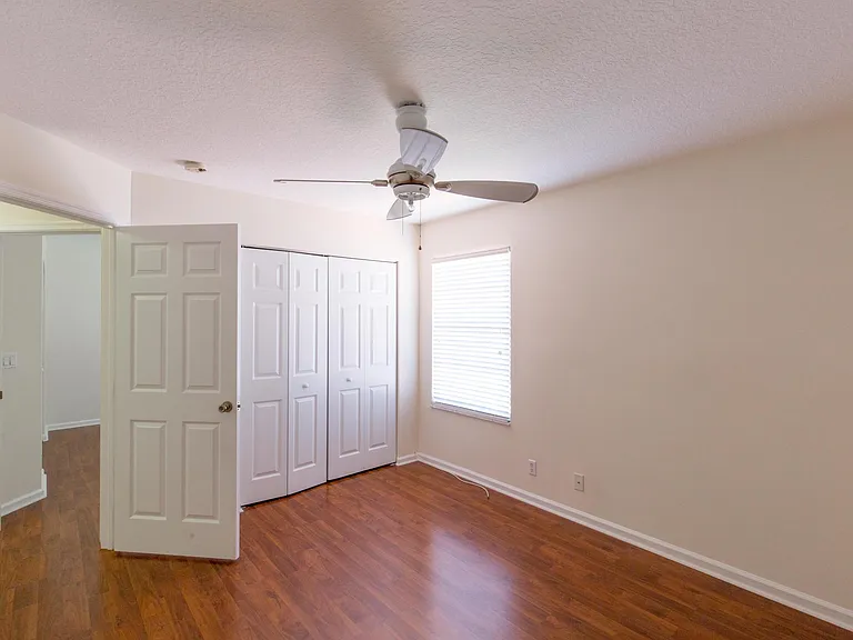 13513 Fountain View Blvd — Photo 18