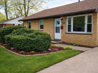 1505 Holly Hill Dr, Champaign, IL