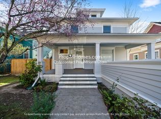 2126 SE Madison St, Portland, OR 97214