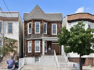 716 21st St, Union City, NJ 07087