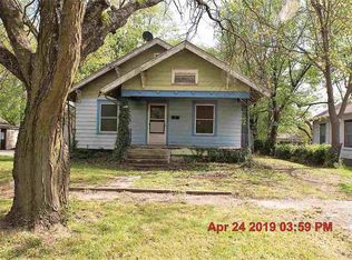 323 E Clark Ave, Augusta, KS 67010