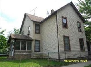 901 E Benton St, Aurora, IL 60505