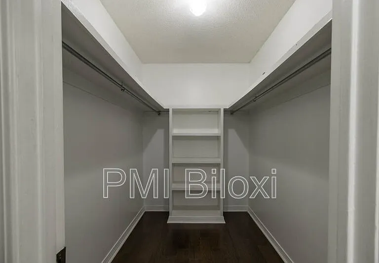 776 Whitney Dr — Photo 15
