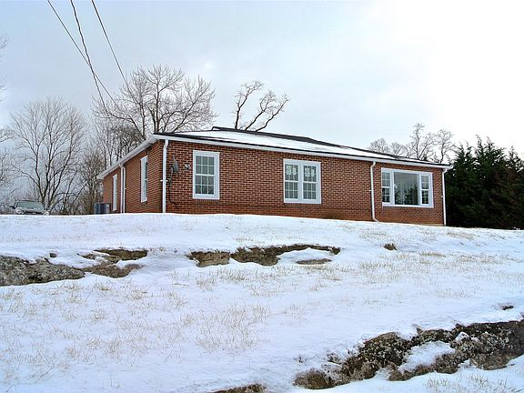 2nd image of 20908 Twin Springs Dr