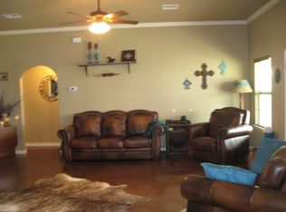 3302 Sun Cir, Rogers, TX 76569