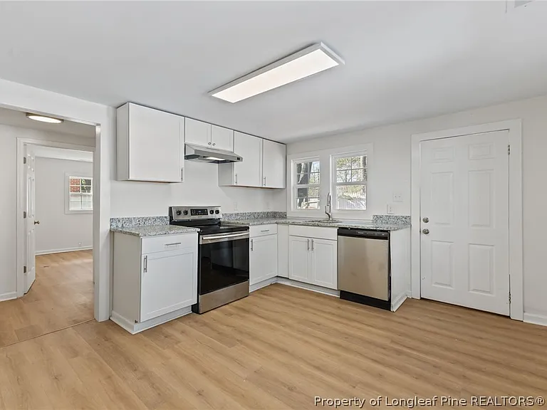 5109 Higgins St — Photo 5