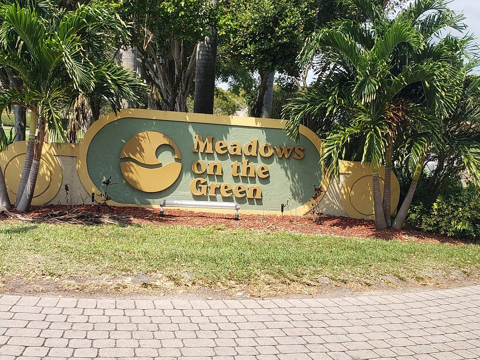 1st image of 612 Meadows Cir #612