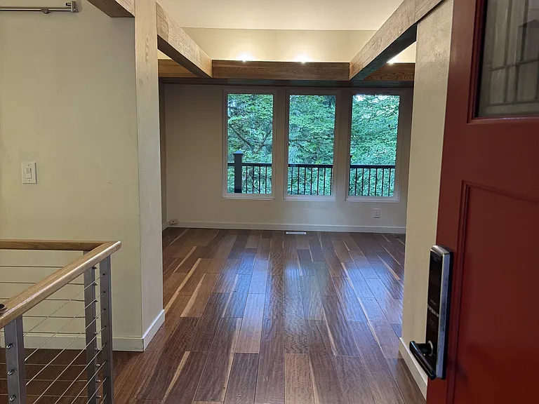 995 Idylwood Dr SW — Photo 3