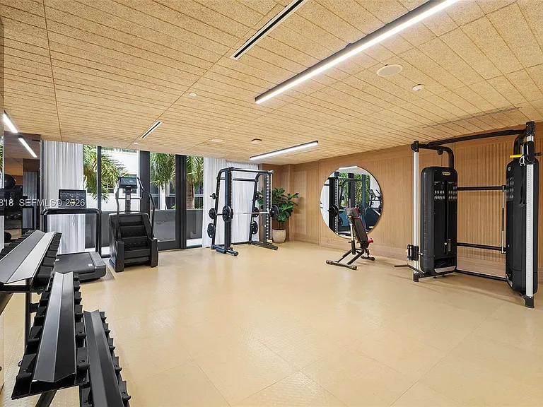90 NE 32nd St #203 — Photo 32